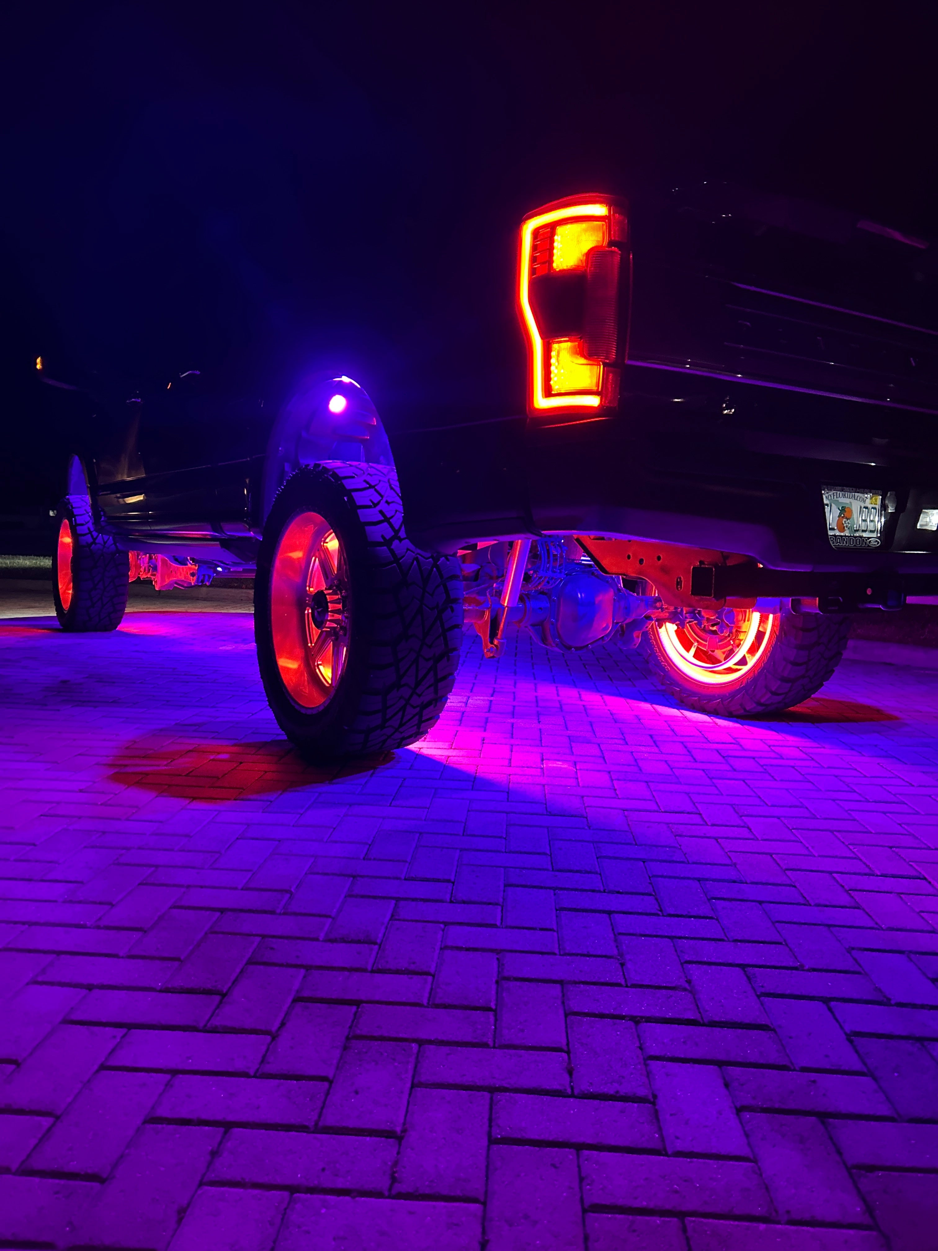 Shoreline Offroad Ultra Pro Series 8pc RGBW Rock lights Kit