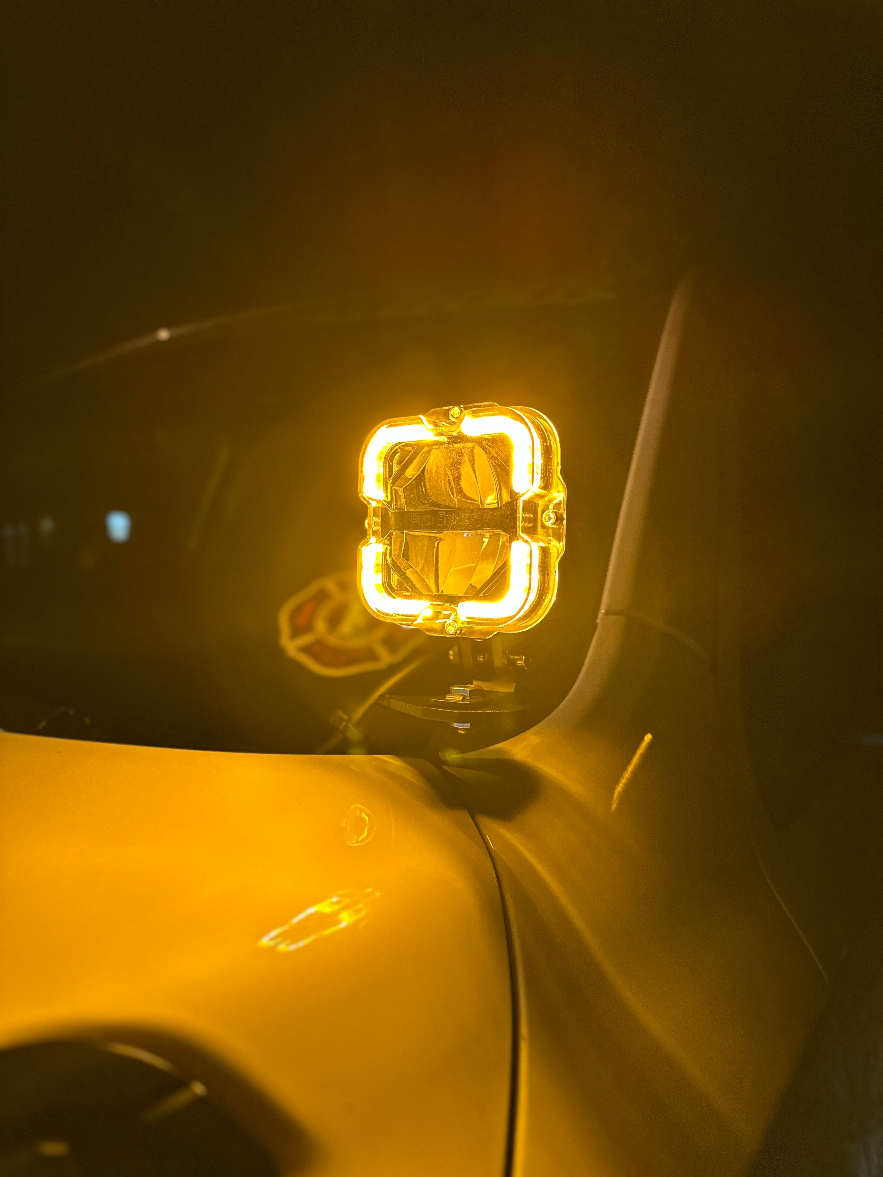Shoreline Offroad Pro Series Bright White LED 4” Pods with Amber DRL